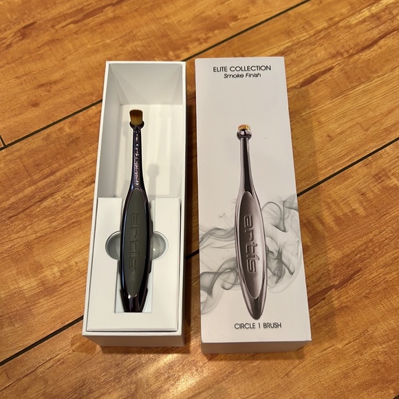 Artis Circle 1 Brush - Picture 7 of 7